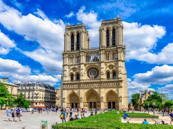 Le trésor de Notre-Dame exposé au Louvre