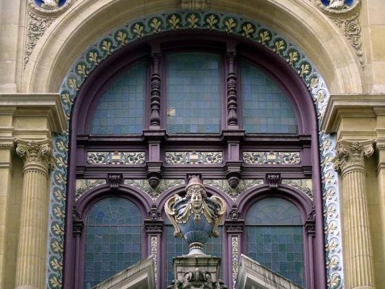 façade du manoir de paris