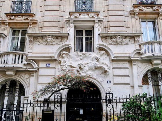 Immeuble de Jean Boussard au 45 rue Ribéra, Paris 16e © Celette