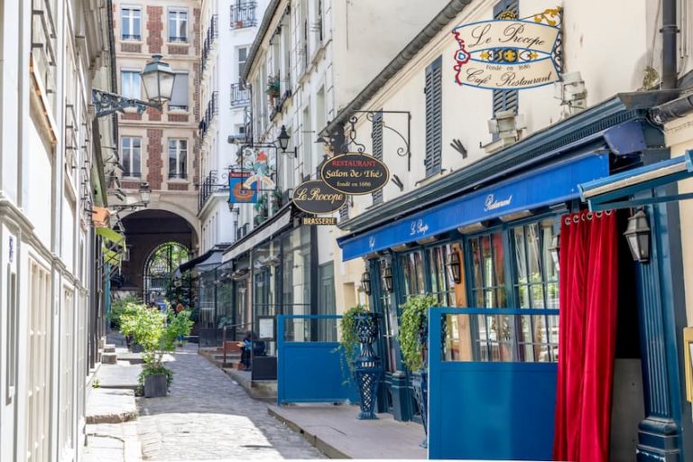 Cour du commerce Saint-André, Paris 6e © Jerome LABOUYRIE